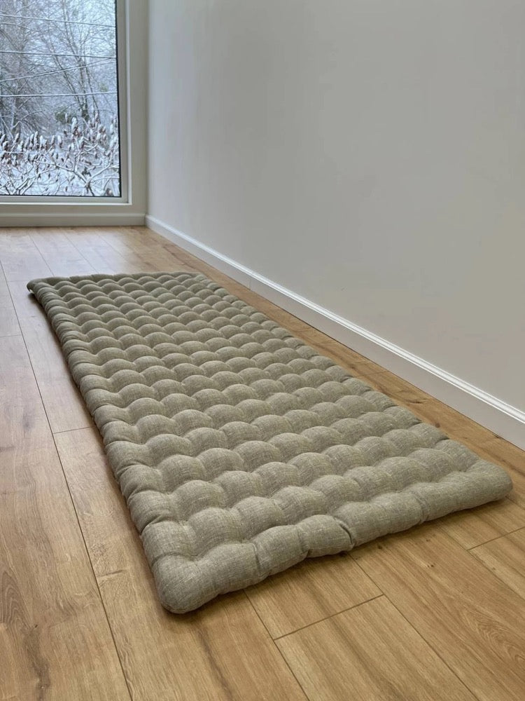Natural linen floor topper filled organic buckwheat hulls filling yoga mat multi chamber futon in Linen fabric